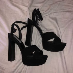 Steve Madden black heels